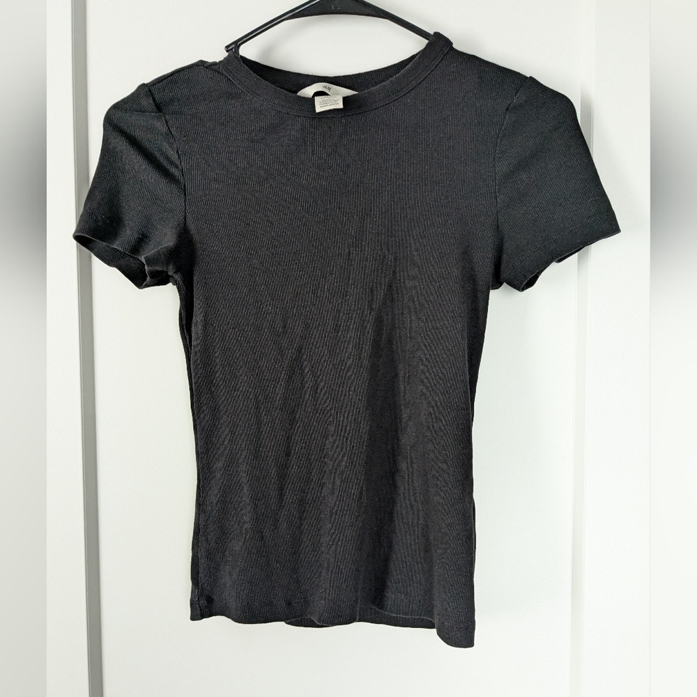 H&M Tshirt Size S
